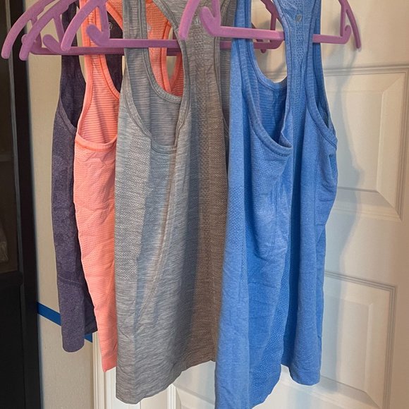 Lululemon Swiftly Tech Tank's BUNDLE of 4 - Picture 9 of 14